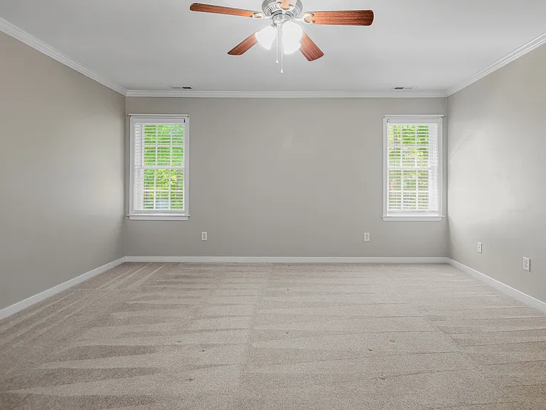 3924 Liberty Point Dr — Photo 31