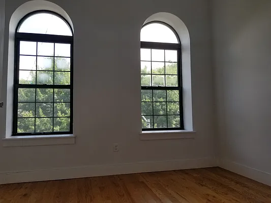 Rented by Nooklyn NYC LLC | media 2