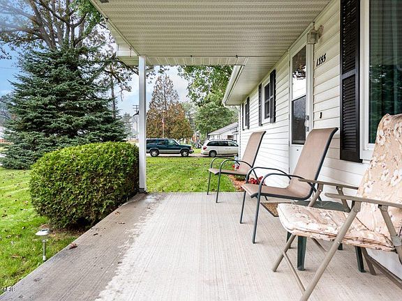 3rd image of 1355 E Pine Hill Ave