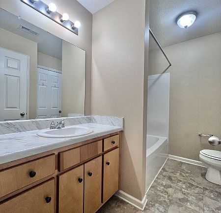 5th image of 521 Patriot Park Ct Unit A