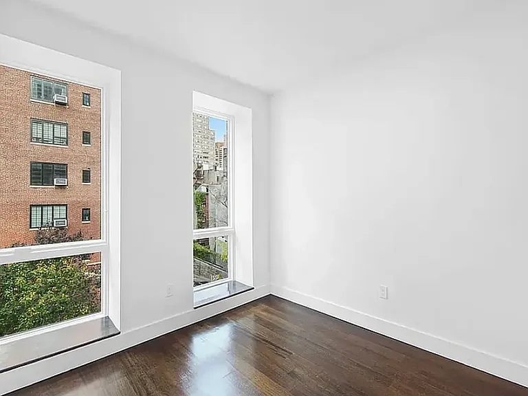 214 E 35th St #4B — Photo 8