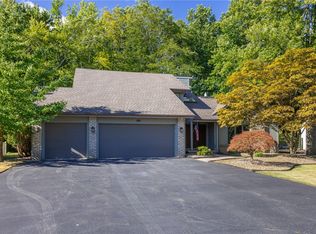 196 Creighton Ln, Rochester, NY 14612