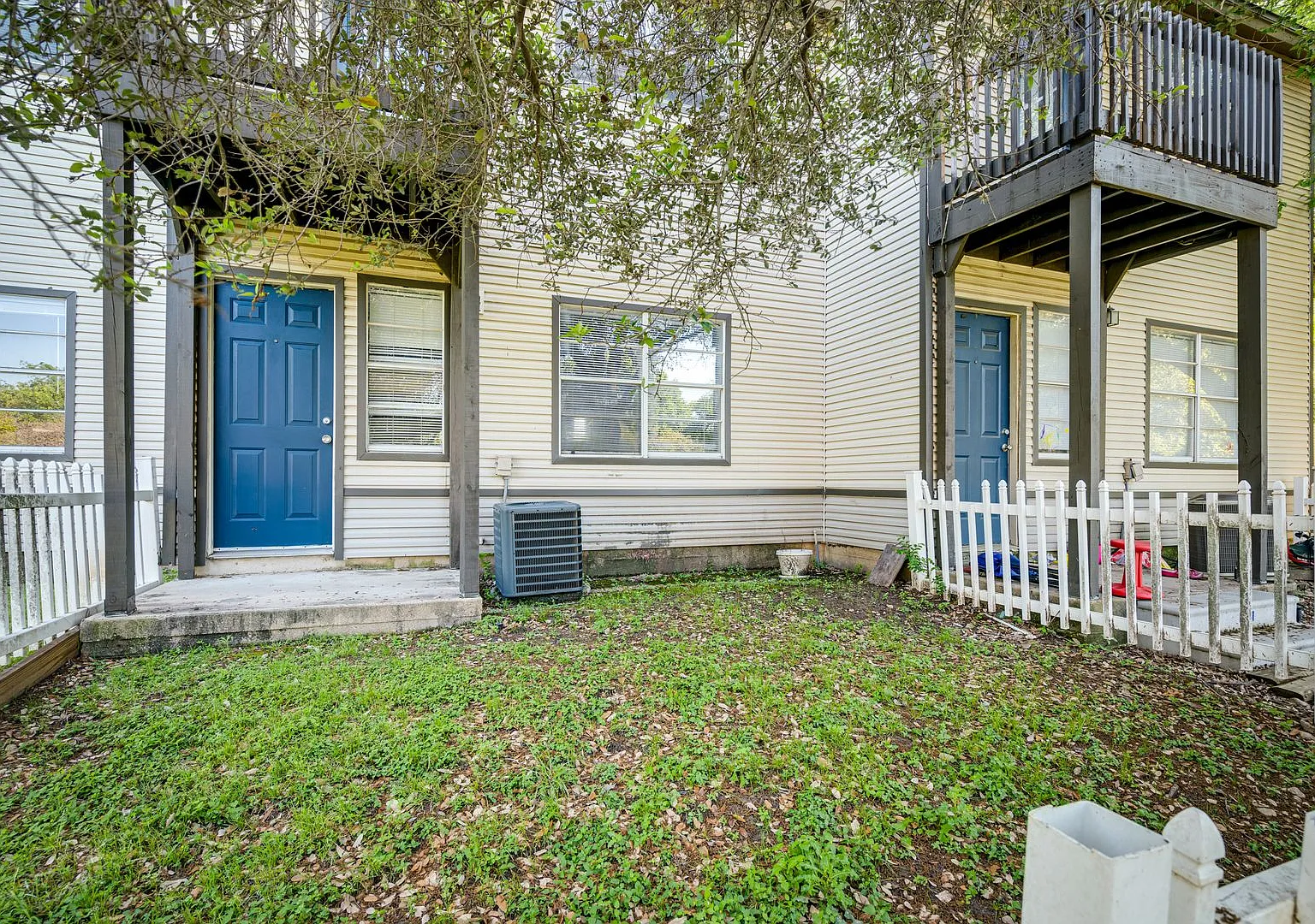 2 bed, 2.5 bath, 1059 sqft, $1,495 — Photo 3