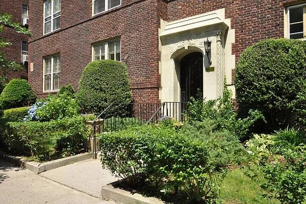 Sold by Corcoran | media 35