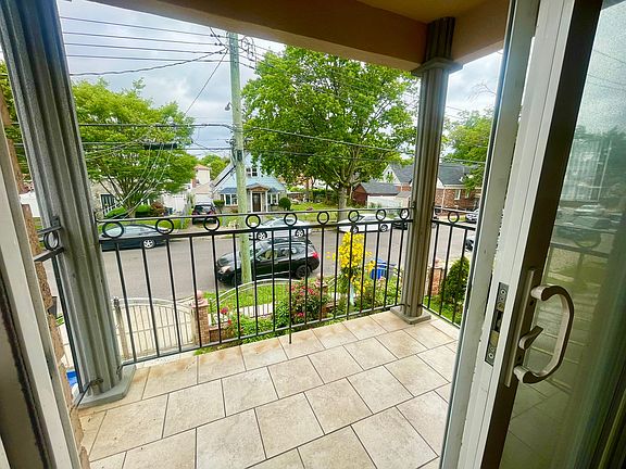 4th image of 14540 133rd Ave #2