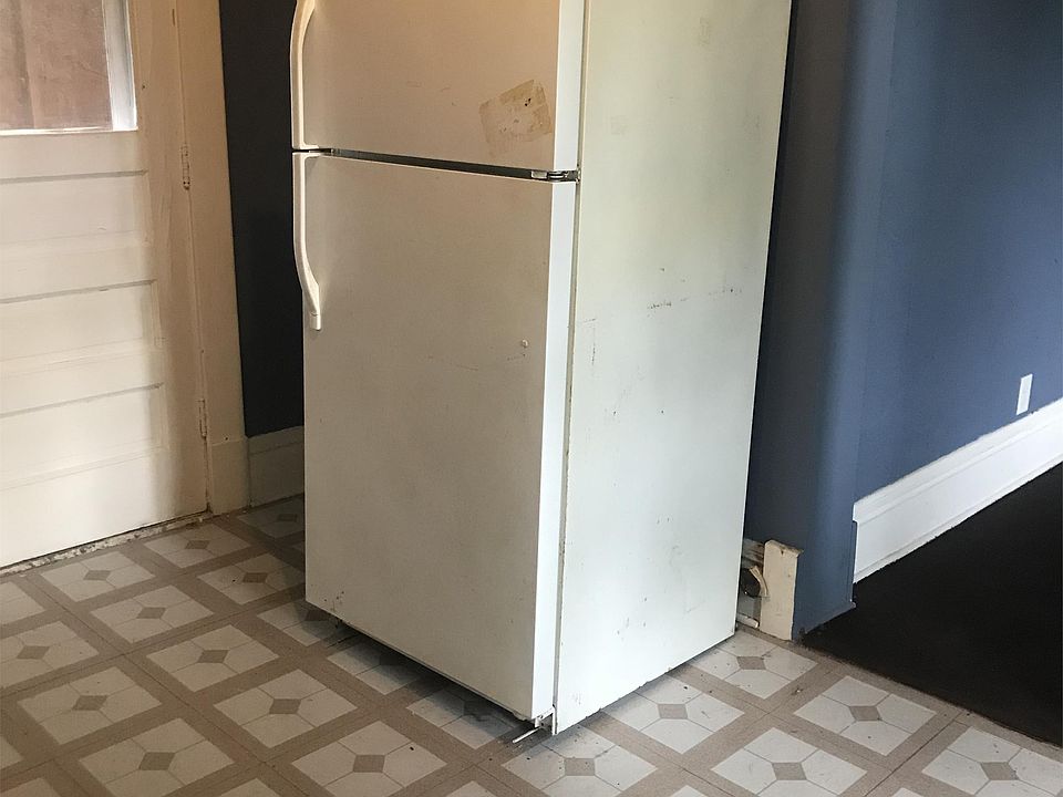 1st image of 603 E McKenney St #11217391
