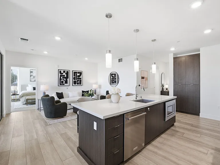 3578 Rambla Pl #303 — Photo 2