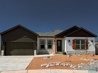 4 Piazza Ct, Roswell, NM 88201