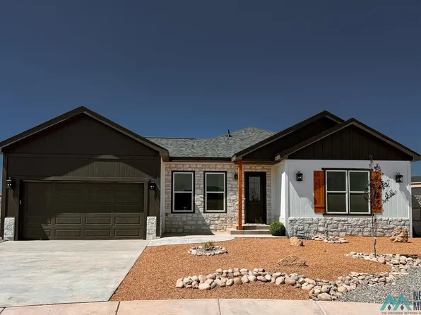 4 Piazza Ct, Roswell, NM 88201