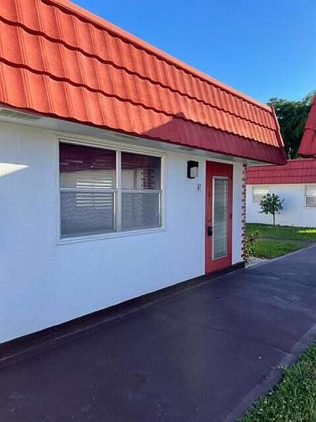 1st image of 7 Seville Dr #A
