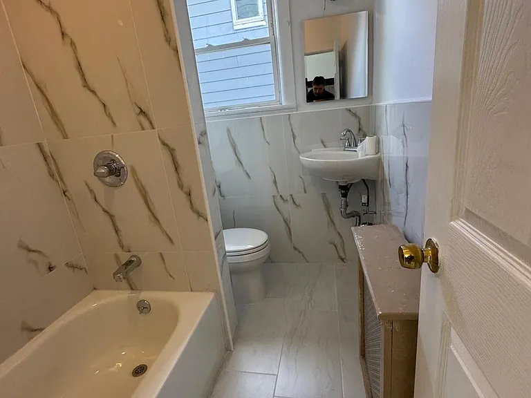 Midland Ave — Photo 14