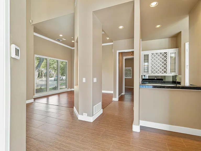 6020 Parksedge Ln — Photo 10