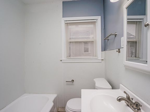 5th image of 716 Heywood Ave