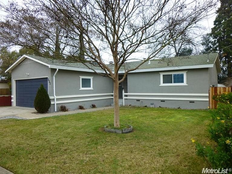 1st image of 523 Eucalyptus Ave
