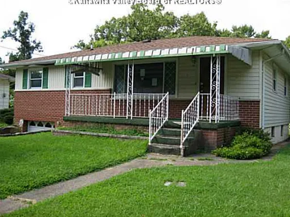 206 Holley Ct, Barboursville, WV 25504