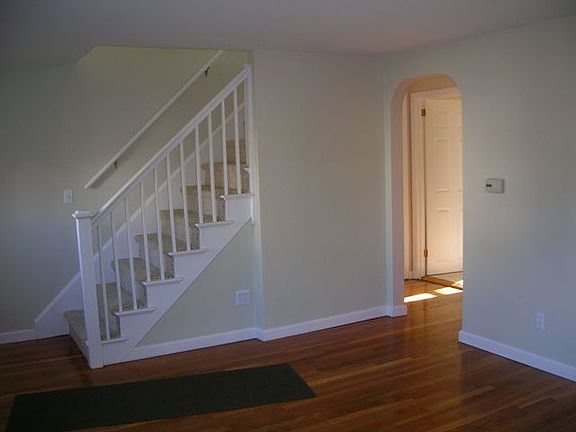 Hardwoods in the Living Rm, Curved Arches