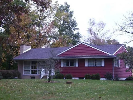 69 Rainbow Dr NE photo 1