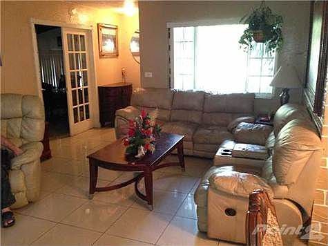 2nd image of 2643 Island Dr
