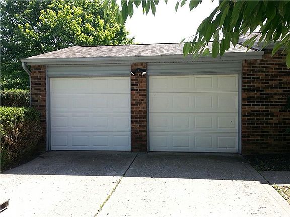 3rd image of 1417 N Beechwood Dr