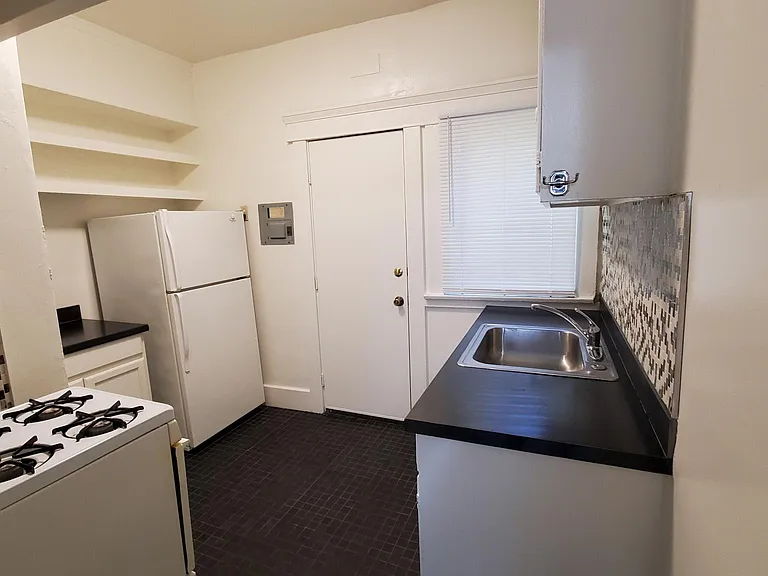340 Orange Ave #340 — Photo 8