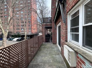 117-08 Curzon Rd #2F, Richmond Hill, NY 11418