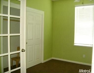4th image of 1091 La Paloma St