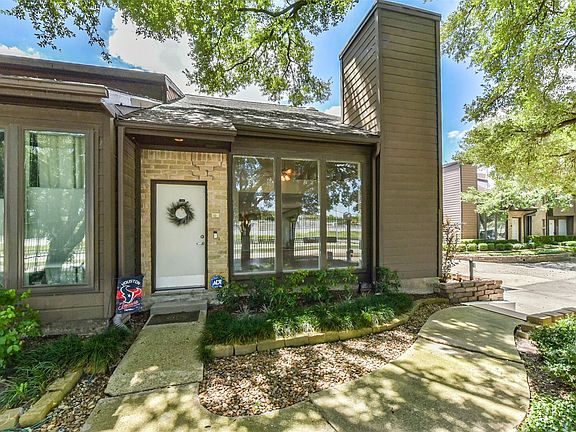 2nd image of 2601 S Braeswood Blvd APT 105