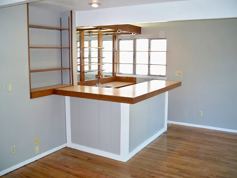 2231 Riviera St — Photo 6