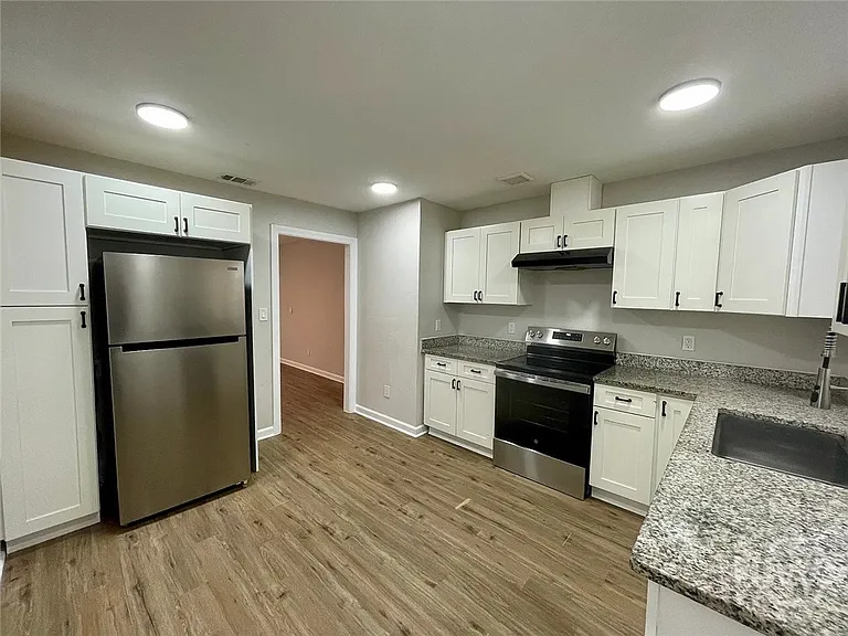 237 W 73rd St — Photo 9