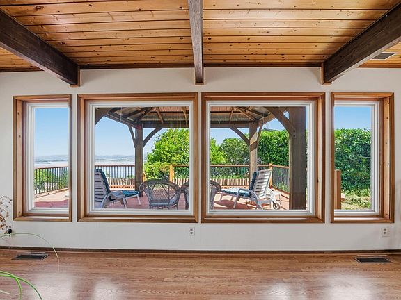 3rd image of 514 Neptune Court