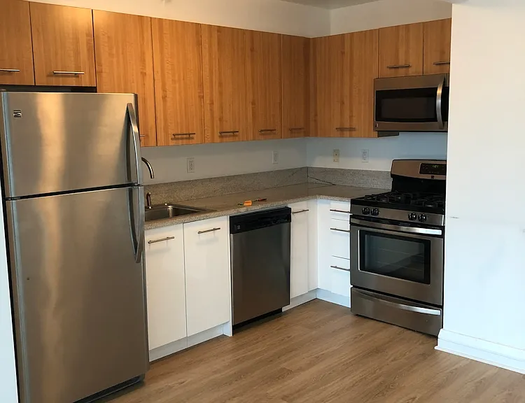 800 6th Ave #27A — Photo 3