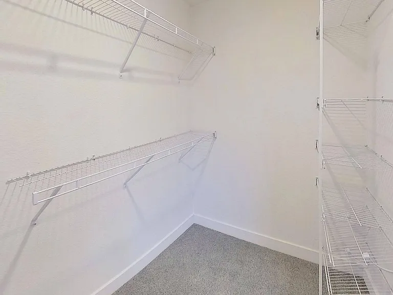 Signature Pointe Apartment Homes — Photo 102