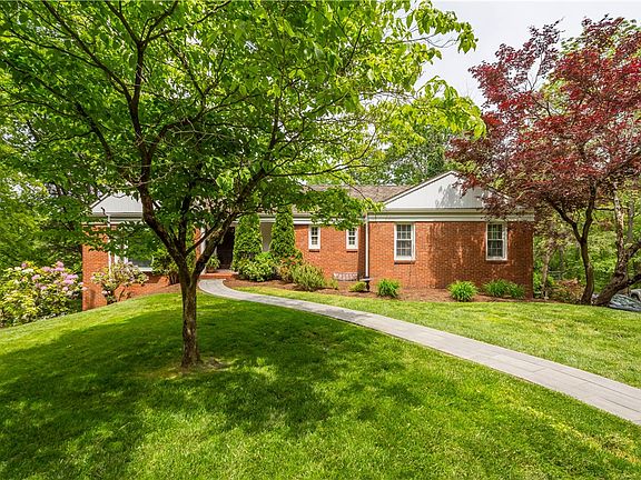 3rd image of 1580 Williamsburg Rd