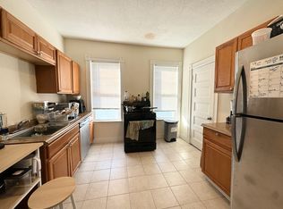 692 Columbia Rd #3L, Dorchester, MA 02125
