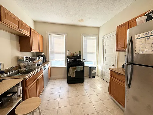 692 Columbia Rd #3L Photo 1