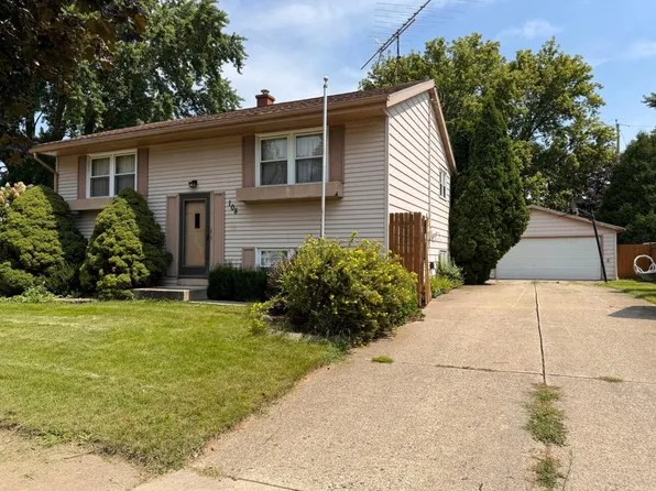 108 Larkspur LANE, Burlington, WI 53105