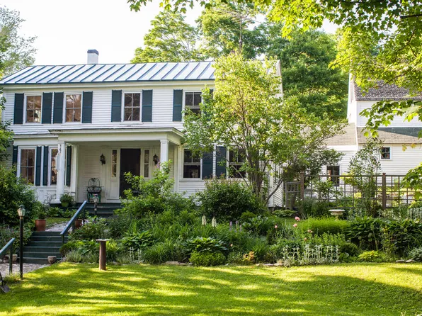 350 Pond Road, Mount Vernon, ME 04352