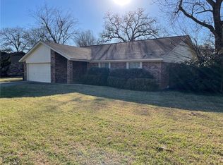 2014 Langford St, College Station, TX 77840