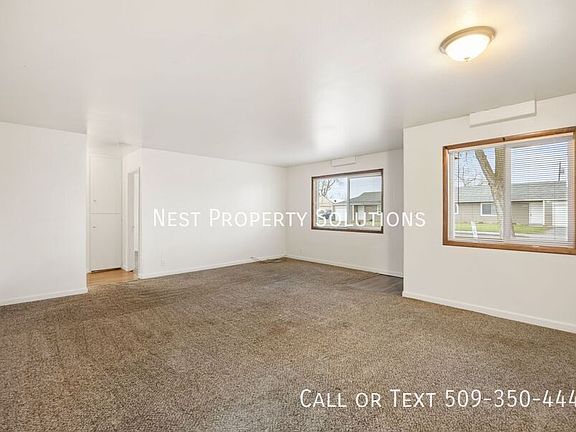 2nd image of 1231 Arlington Dr NE #1231