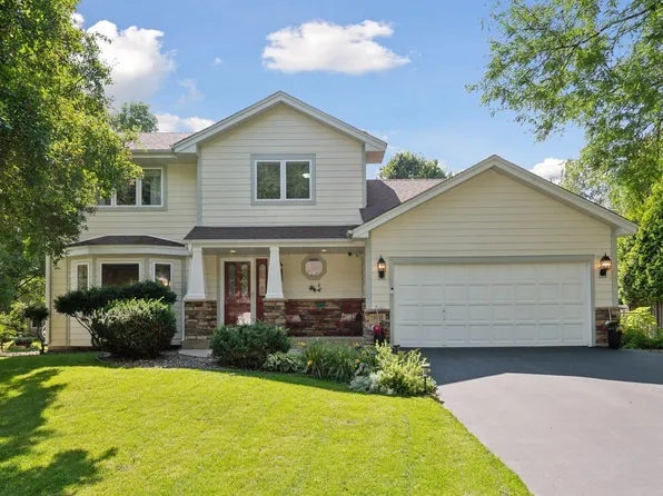 18949 Nature Ln, Eden Prairie, MN 55346