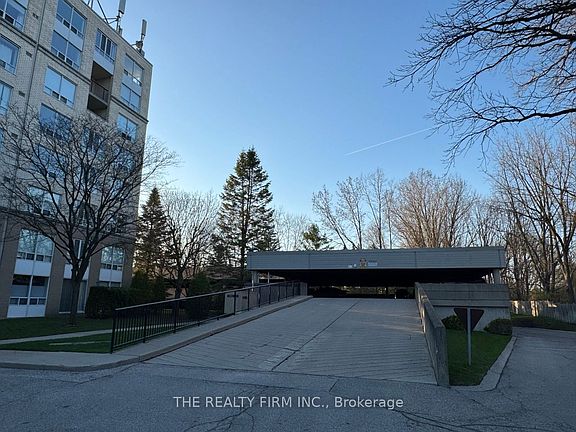 4th image of 1510 Richmond St #501