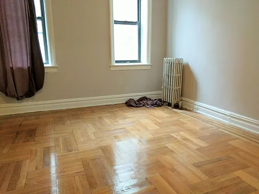 Rented by Zuz Realty | media 12