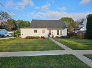 102 NW 3rd St, Adams, MN 55909