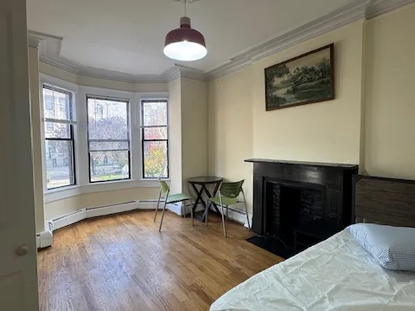 281 Grove Street image 4 of 9