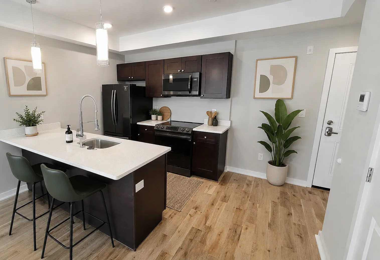 1 bed, 1.5 bath, 1100 sqft, $1,500 — Photo 1