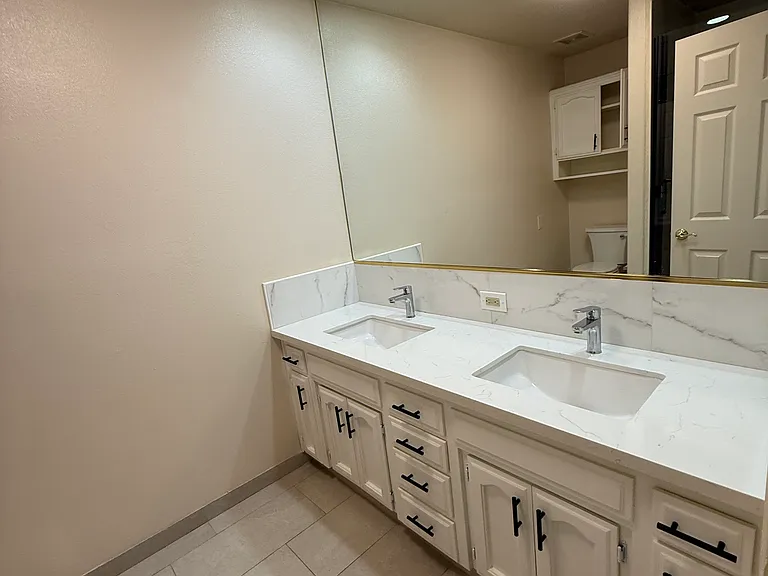 1542 E Alluvial Ave #128 — Photo 17