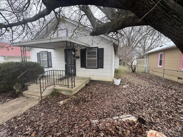 121 Sylvis St, Dickson, TN 37055