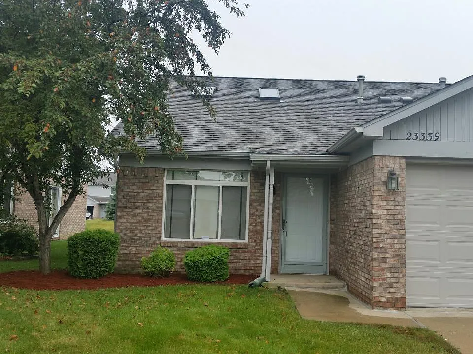 23339 Stromp Ct