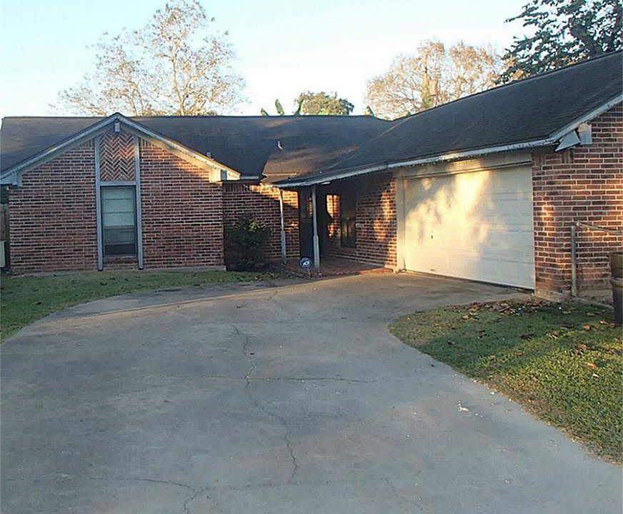 1st image of 606 Tall Timber Dr