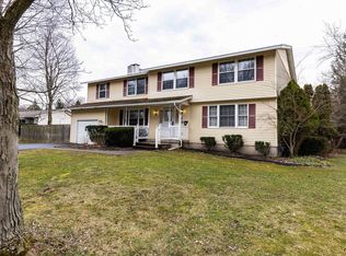205 Helfer Ln, Minoa, NY 13116